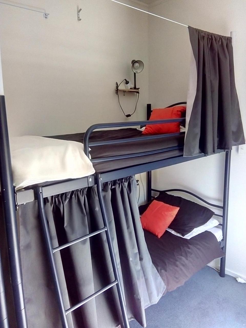 Bouncing Lamb Backpackers Hostel Νέλσον Εξωτερικό φωτογραφία