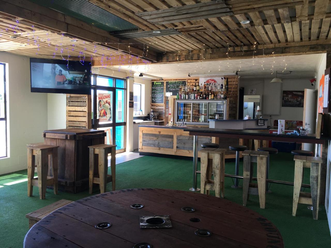 Bouncing Lamb Backpackers Hostel Νέλσον Εξωτερικό φωτογραφία