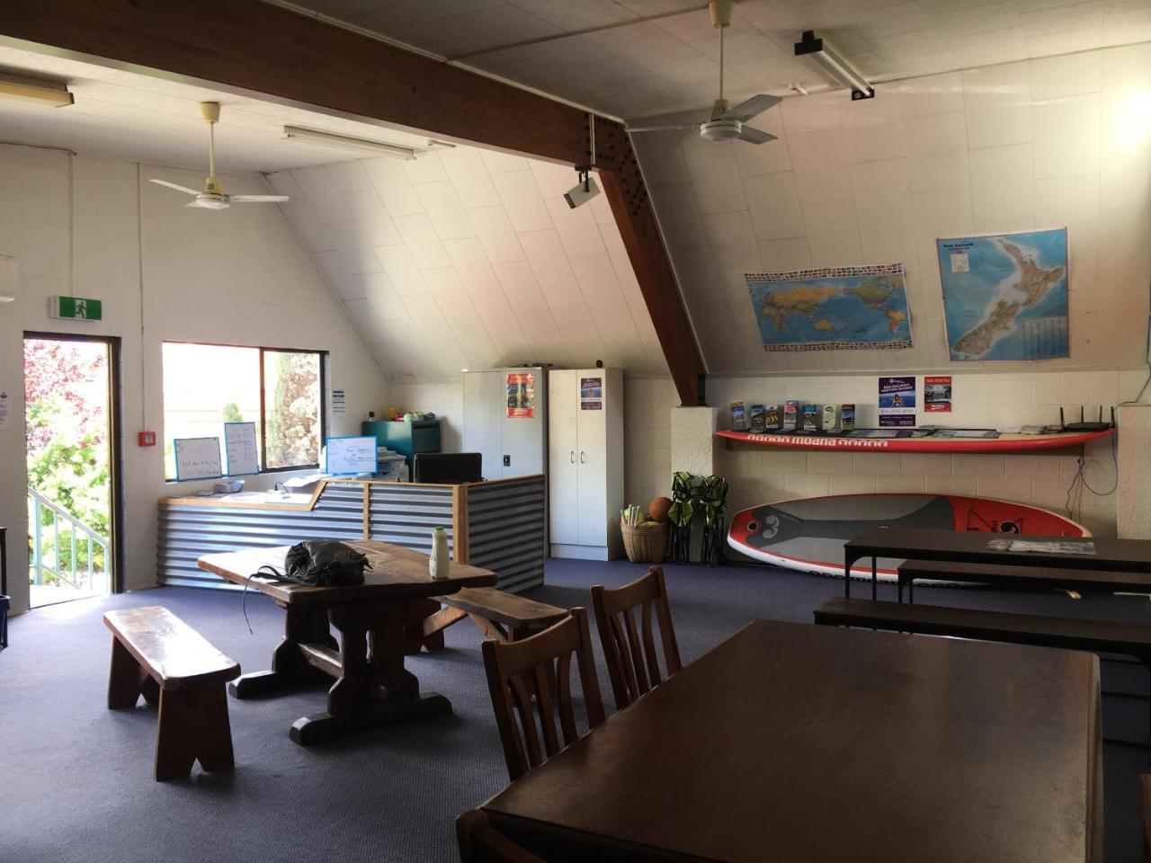 Bouncing Lamb Backpackers Hostel Νέλσον Εξωτερικό φωτογραφία