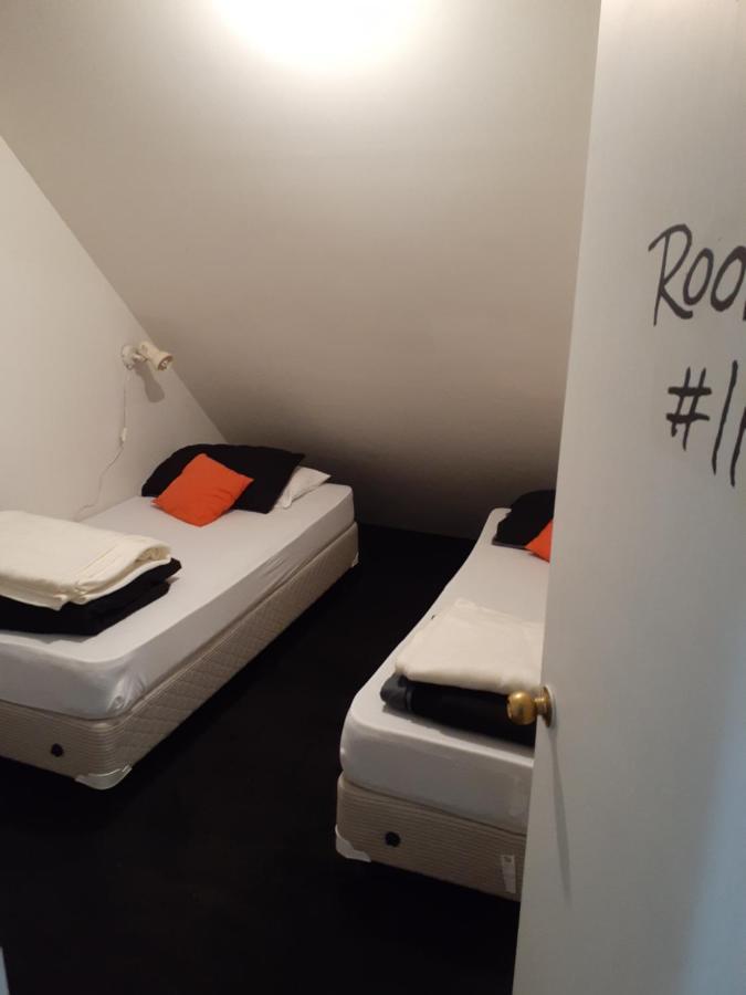 Bouncing Lamb Backpackers Hostel Νέλσον Δωμάτιο φωτογραφία